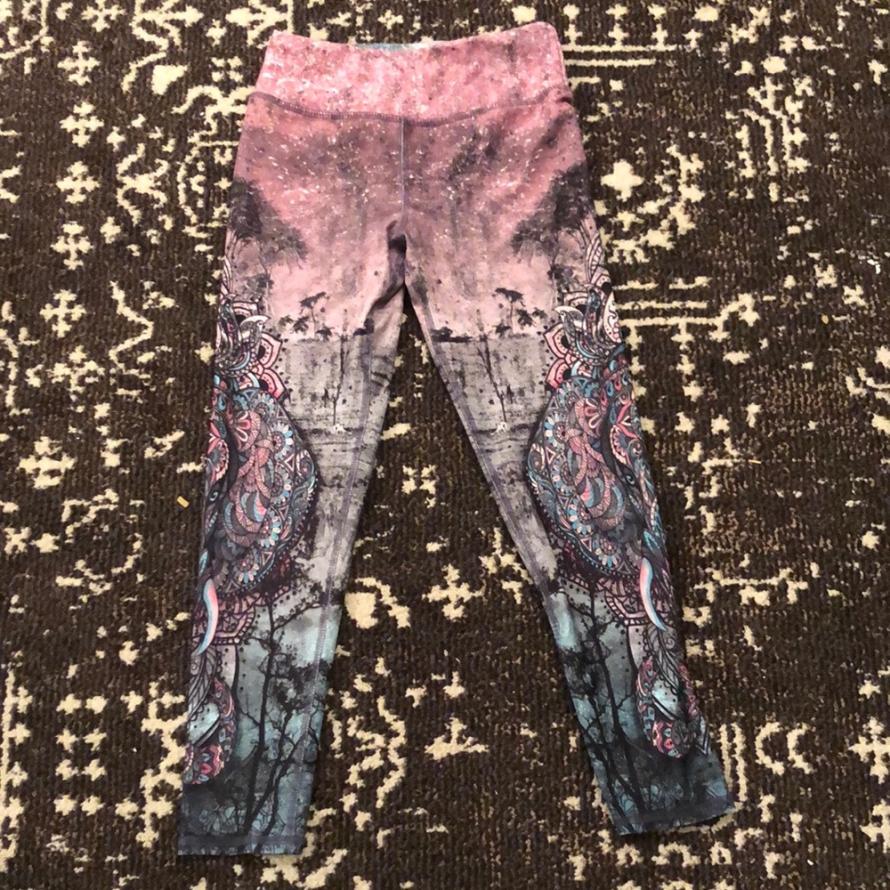 Yoga leggings size small